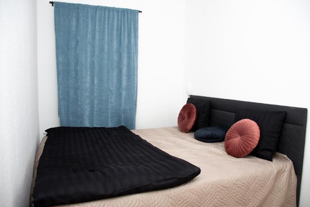Entire Apartment Malmo 2 Bedrooms-Tv Lounge-Balcony ภายนอก รูปภาพ