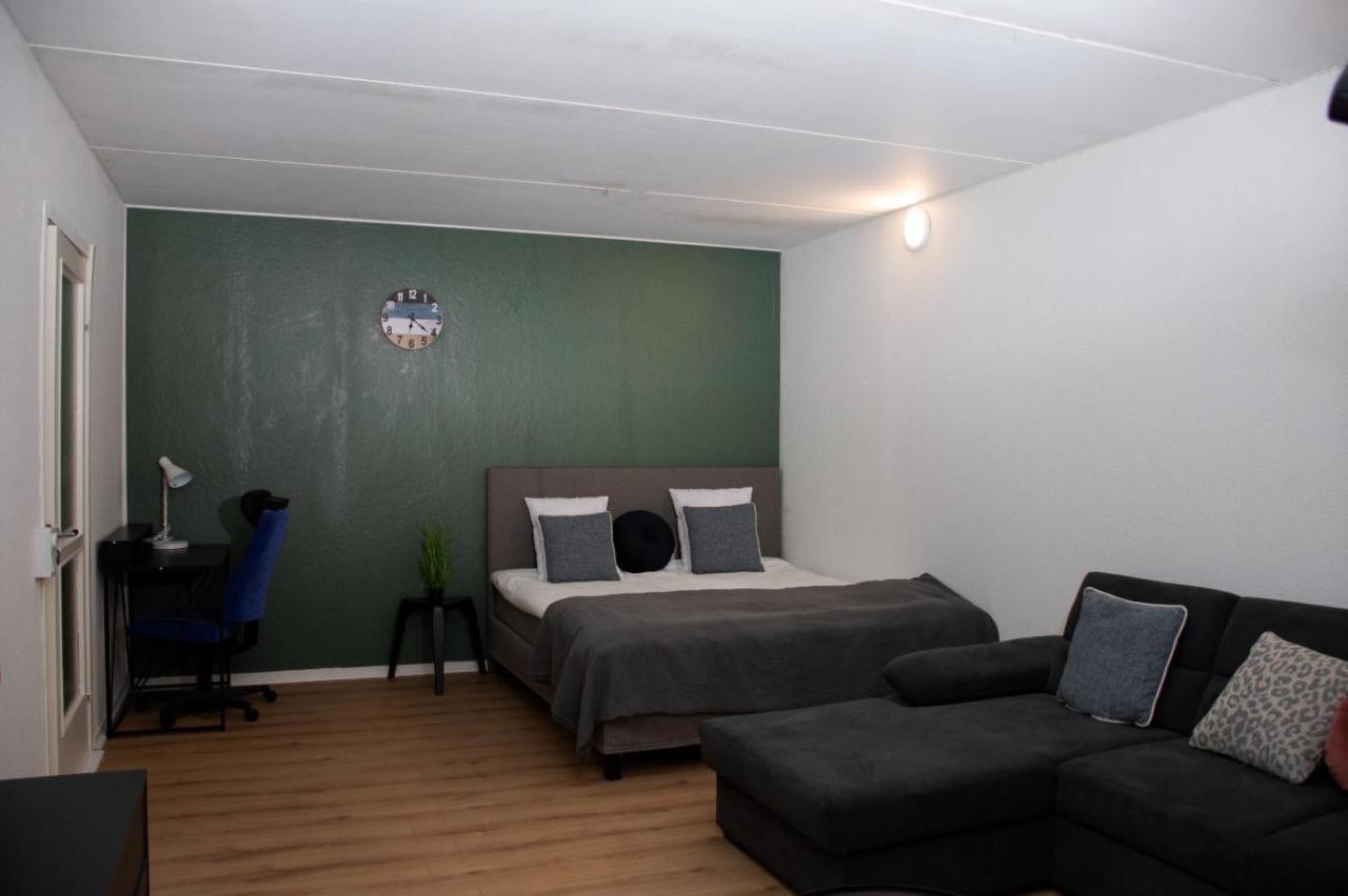 Entire Apartment Malmo 2 Bedrooms-Tv Lounge-Balcony ภายนอก รูปภาพ